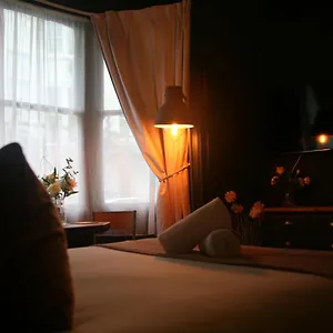 https://salt-life-getaway.brighton-hotels-england.com