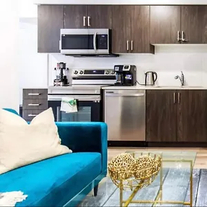 https://modern-luxury-suite-6mins-to-falls.niagara-fallshotels.com